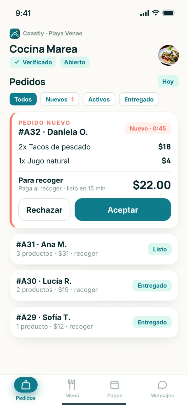 Un negocio viendo llegar un pedido nuevo